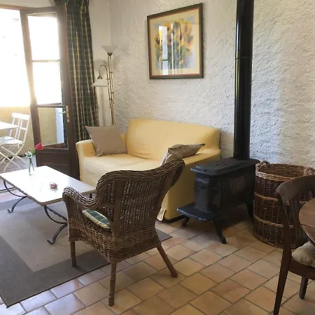 La Cerisaie - D'hotes & Bed and breakfast Riols