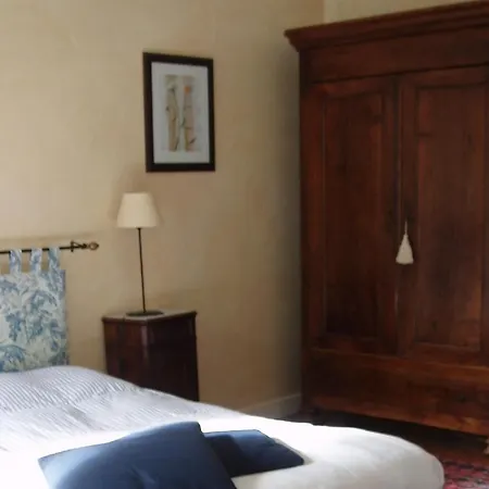 Bed and breakfast La Cerisaie - D'hotes & 3*