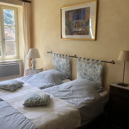 Bed and breakfast La Cerisaie - D'hotes & Riols