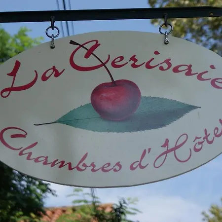 Bed and breakfast La Cerisaie - D'hotes & 3*