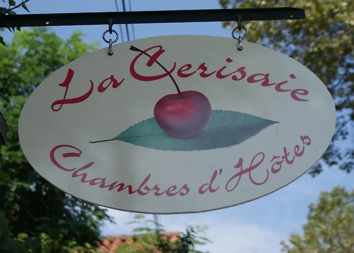 Bed & Breakfast La Cerisaie - D'hotes & 3*